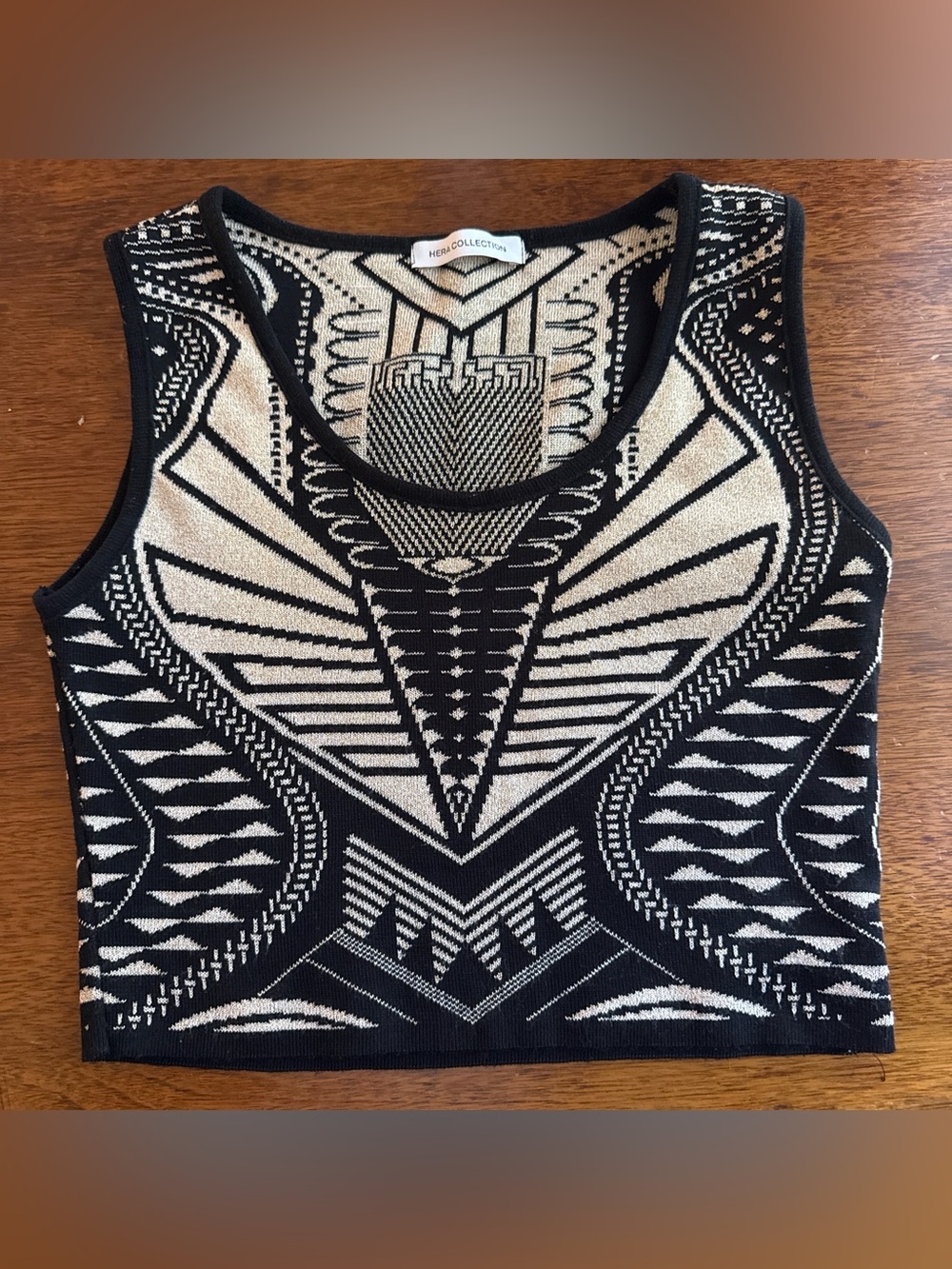 Hera Collection Black and Cream Geometric Knit Crop Tank